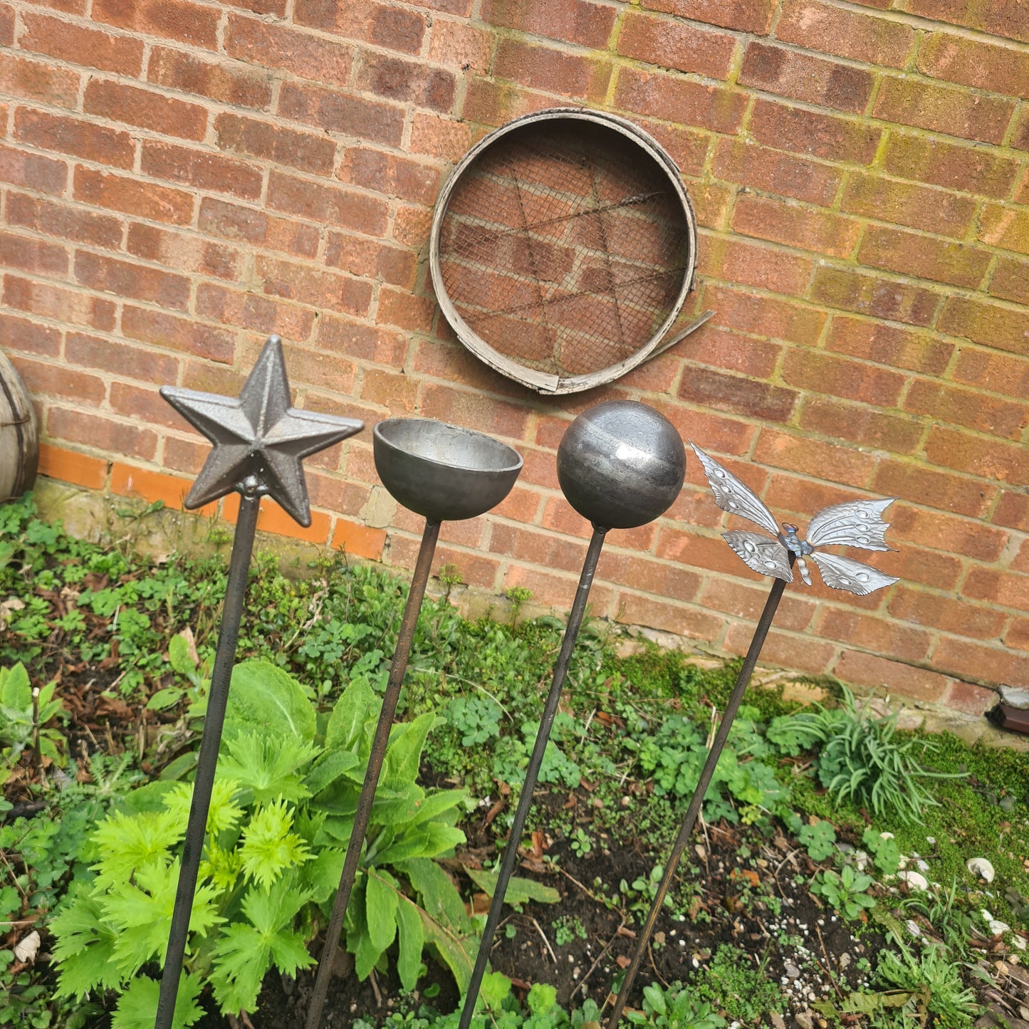 Garden Stakes Dragonfly Star Sphere Bird Feeder Water - Steel Modern Contemporary Steel Metal Wooden Industrial Style Home Garden Outdoor